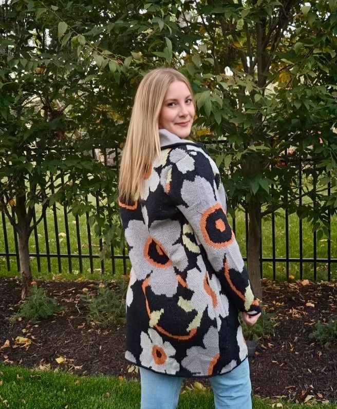 FINAL SALE - Flower Print Cardigan with Front Pockets